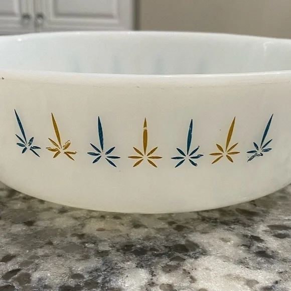 VTG ANCHOR HOCKING FIRE KING MILK GLASS 437 1.5 QUART CANDLE GLOW CASSEROLE DISH - Picture 6 of 8